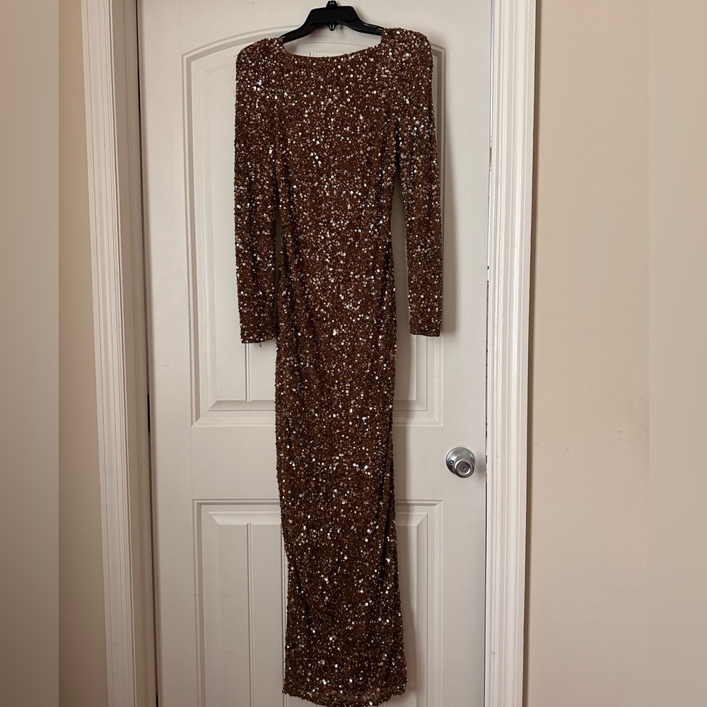 Bronze ABS backless gown with sleeves